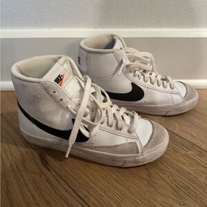 Nike White and Black High-Tops
